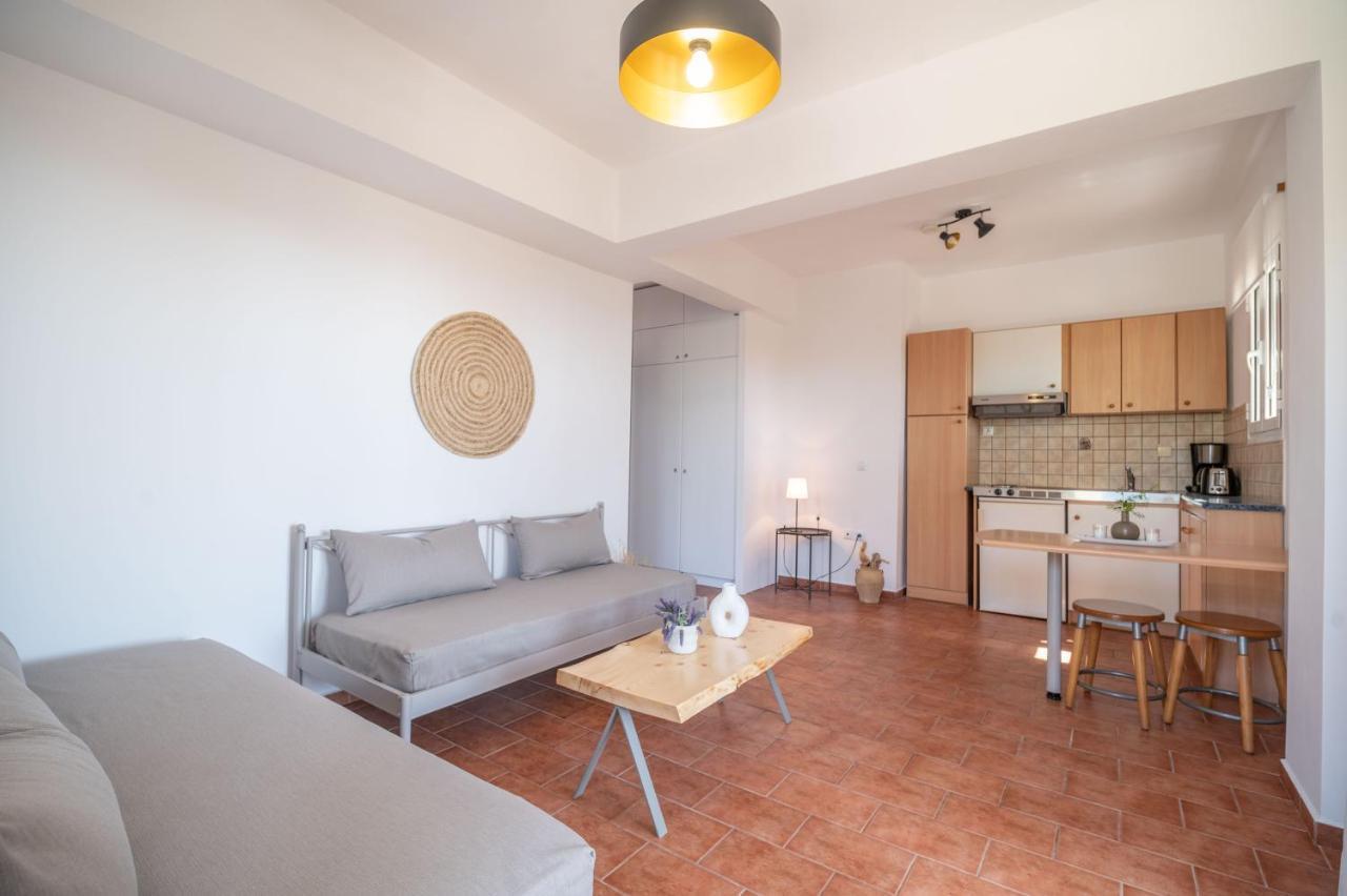 Christoforos Apartments Лурдата Екстериор снимка