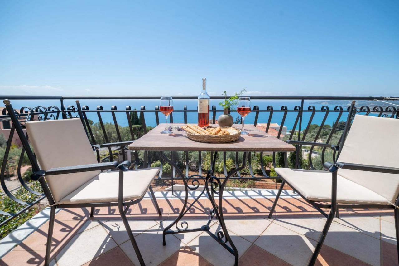 Christoforos Apartments Лурдата Екстериор снимка