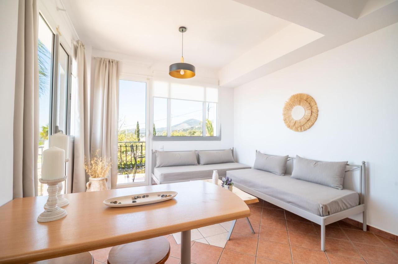 Christoforos Apartments Лурдата Екстериор снимка