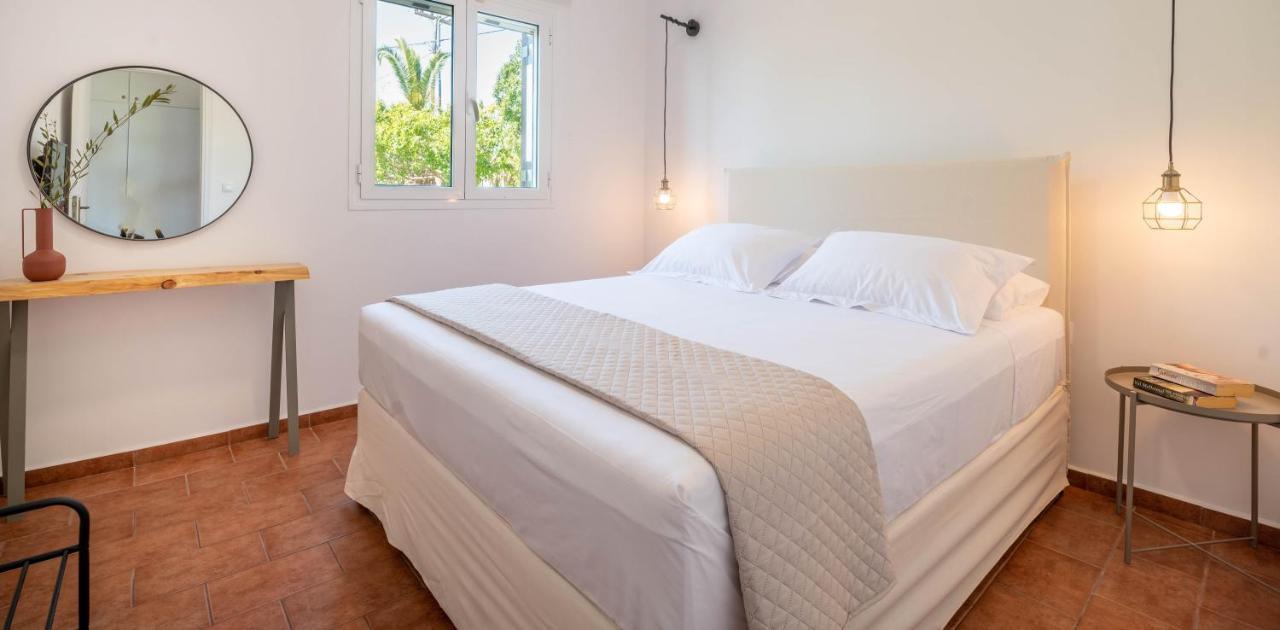 Christoforos Apartments Лурдата Екстериор снимка