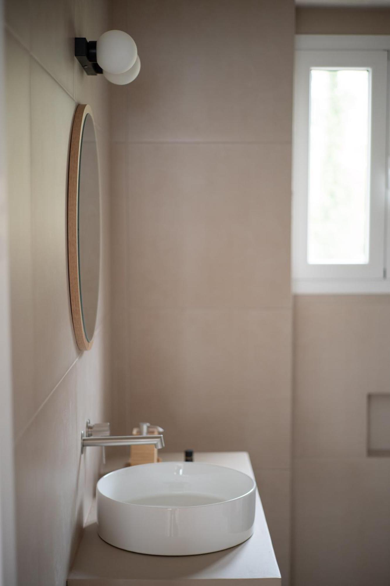 Christoforos Apartments Лурдата Екстериор снимка