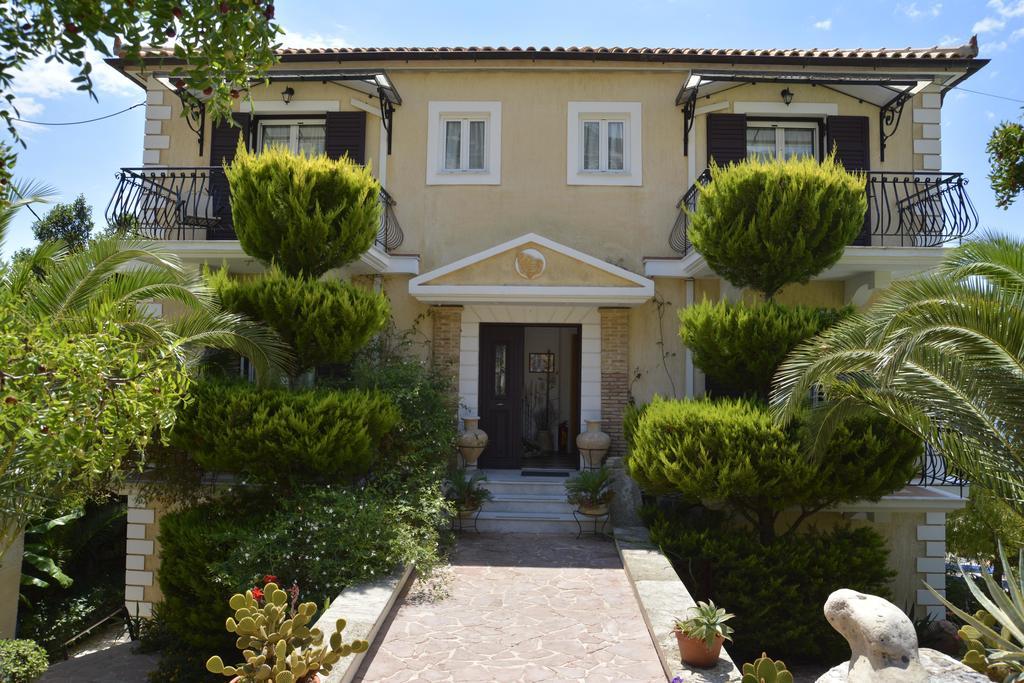 Christoforos Apartments Лурдата Екстериор снимка